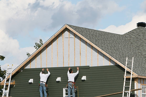 Professional Siding technician working in Clear Brook, VA
